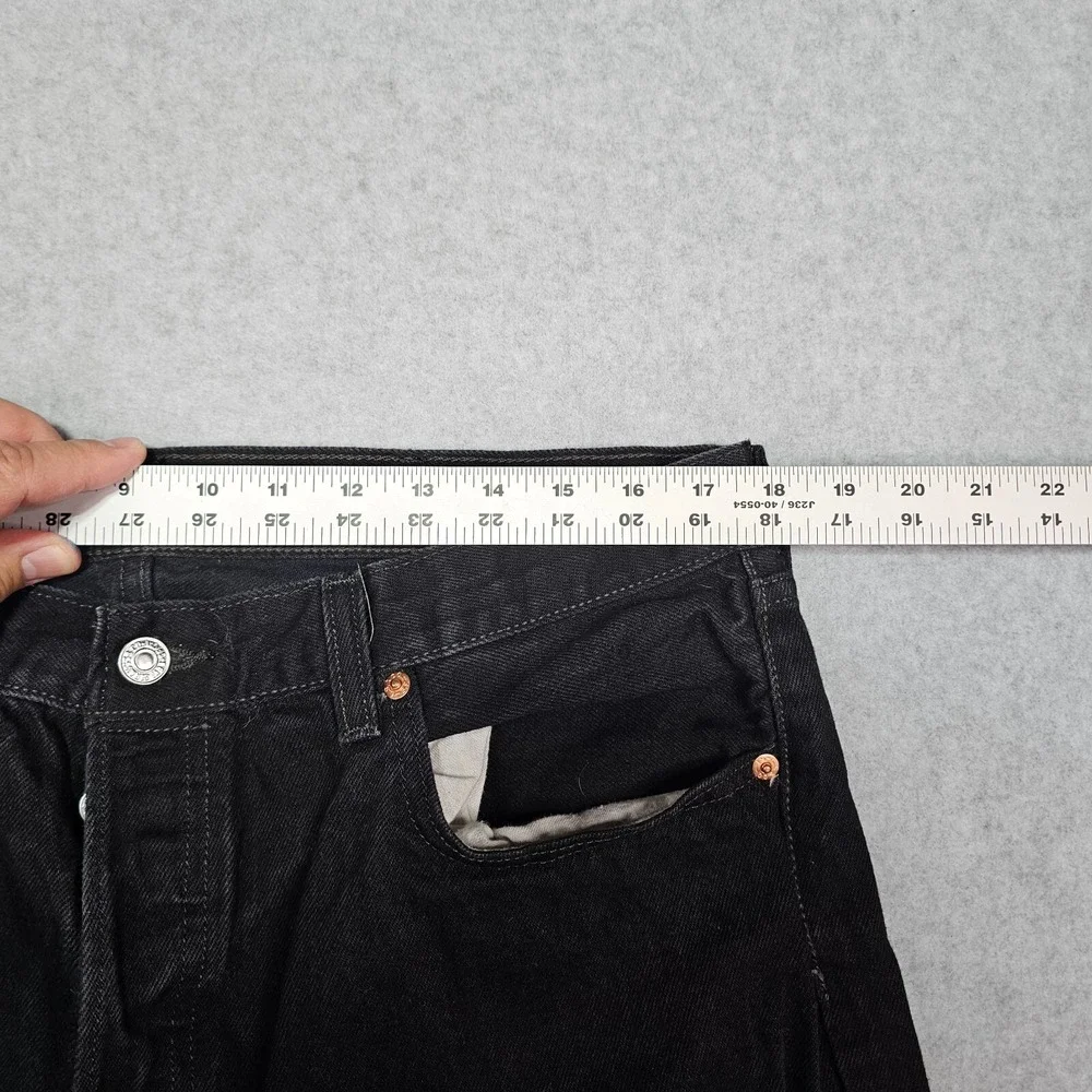 Levis 501 Jeans Mens 38x30 Original Fit Straight Leg Button Fly Black Denim‎